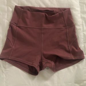 lululemon athletica In Movement Short Everlux 2.5”
